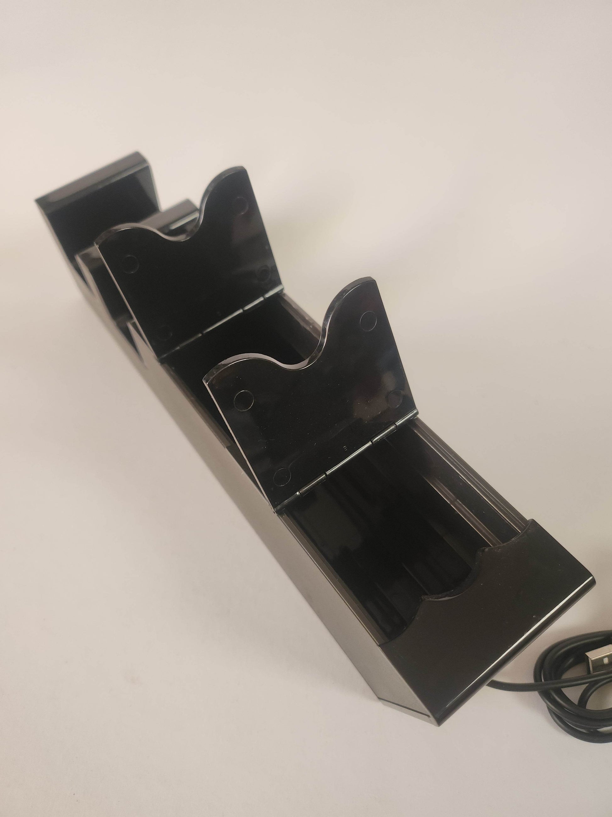 Thrustmaster Dualcharger Zwart Nintendo Wii - Feniks Gameshop