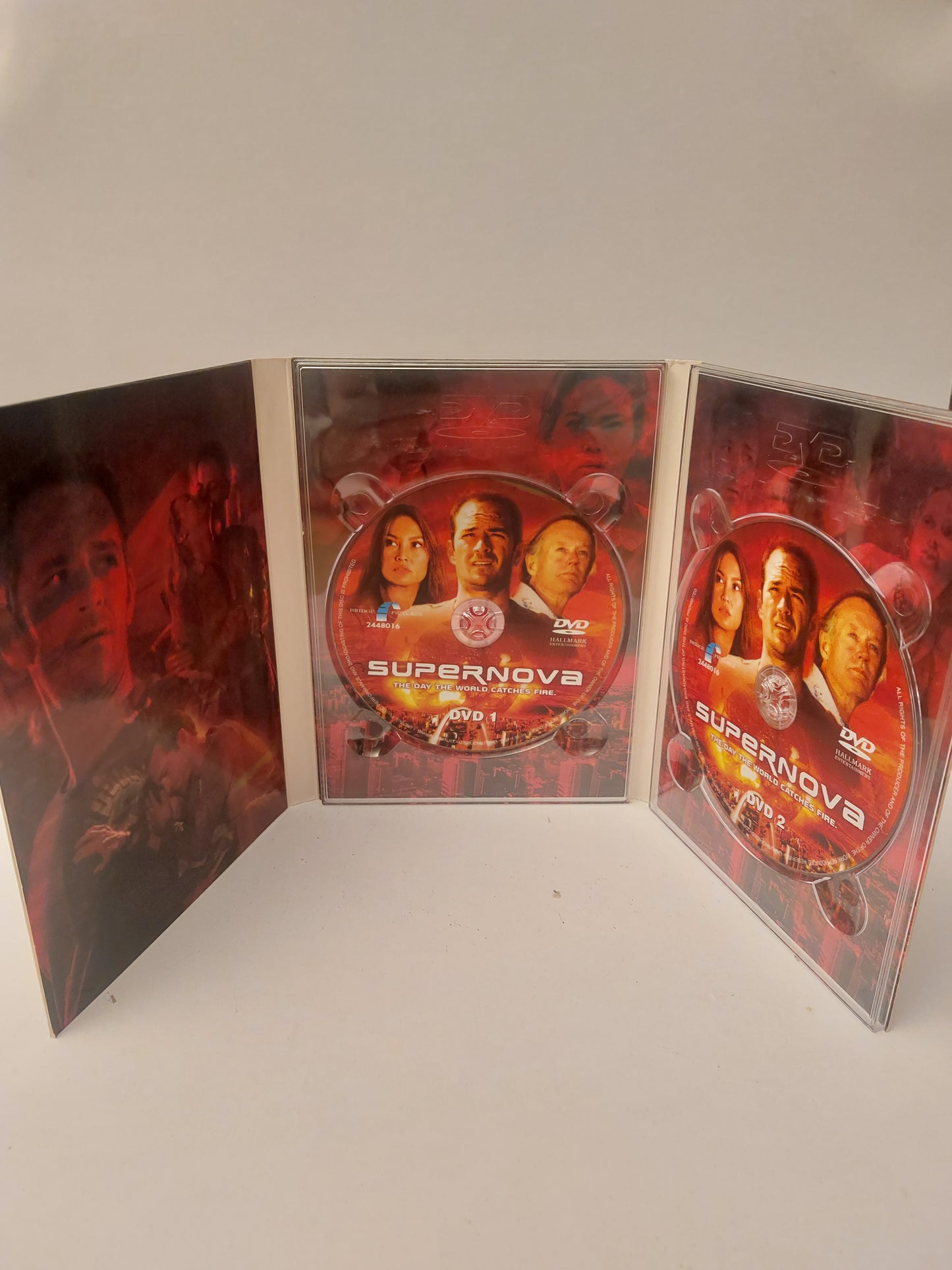 Supernova Box Dvd
