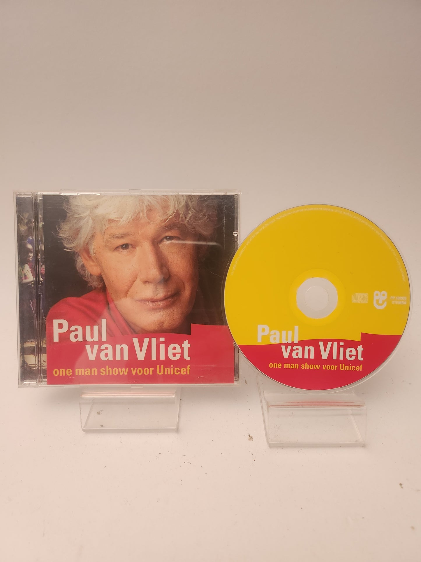 Paul van Vliet: One Man Show voor Unicef CD