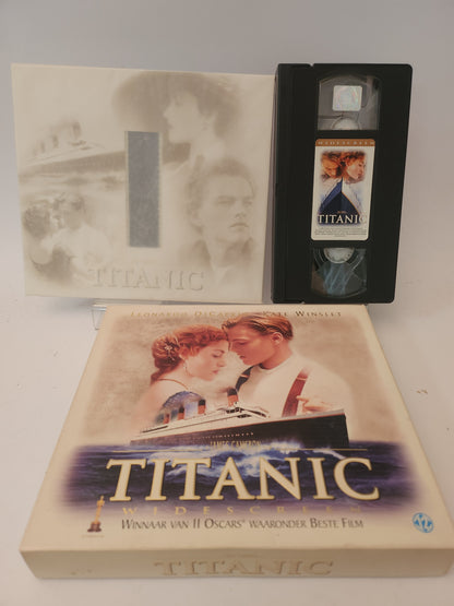 Titanic Collector's Edition VHS