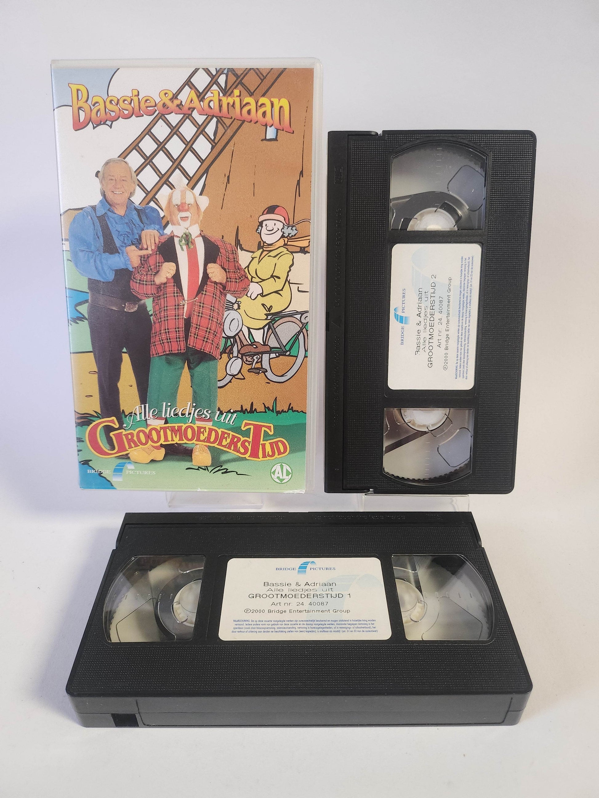 Bassie & Adriaan Alle Liedjes uit Grootmoeders Tijd VHS - Feniks Gameshop
