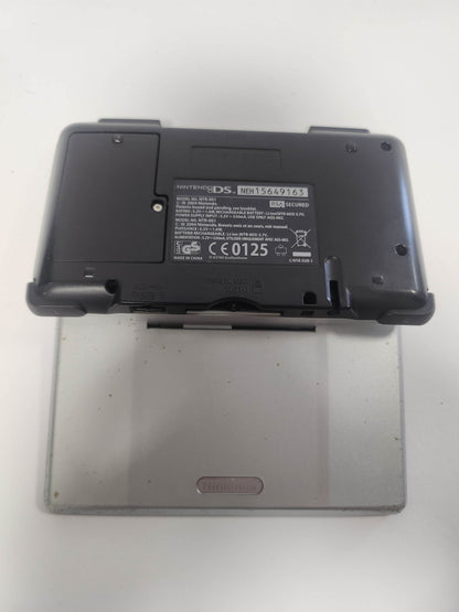 Zilver Nintendo DS + Touchpen en Oplader - Feniks Gameshop
