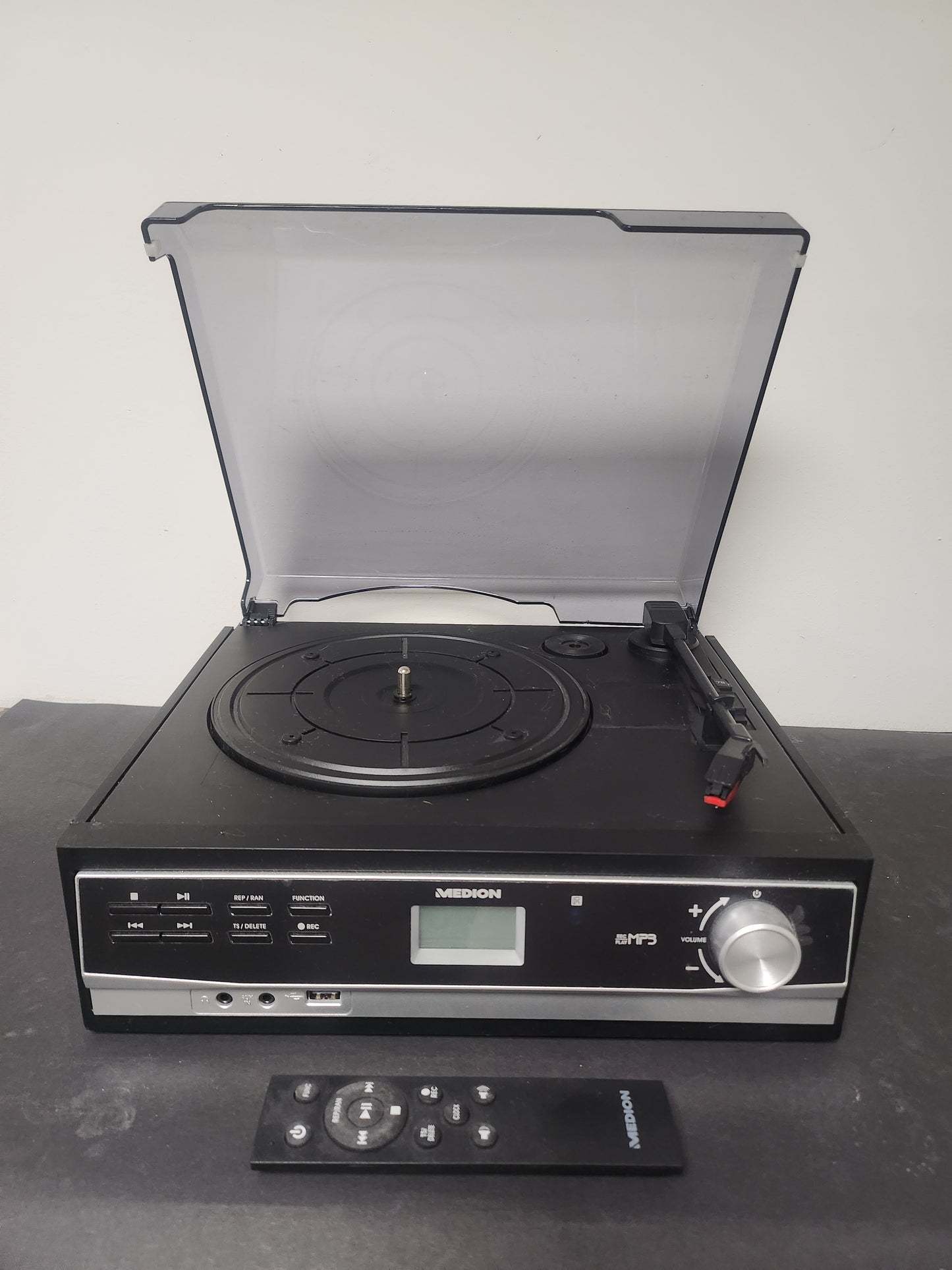 Medion Platen- en Cassette Converter E67005 Platenspeler