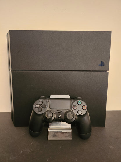 Playstation 4 1 TB inklusive original Sony Controller