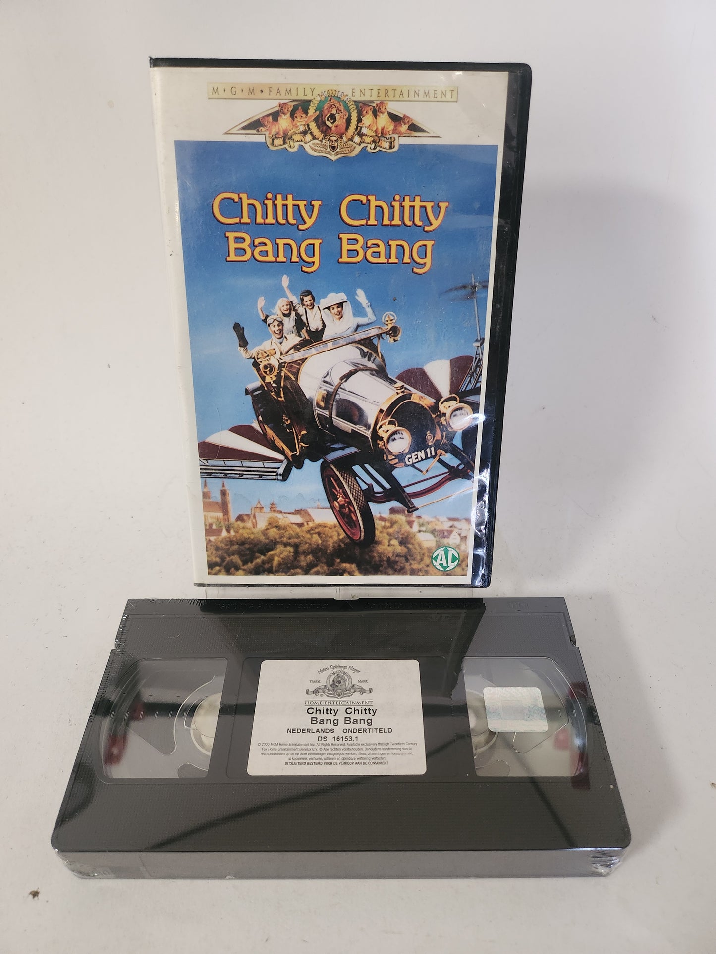 Chitty Chitty Bang Bang geseald VHS Kids