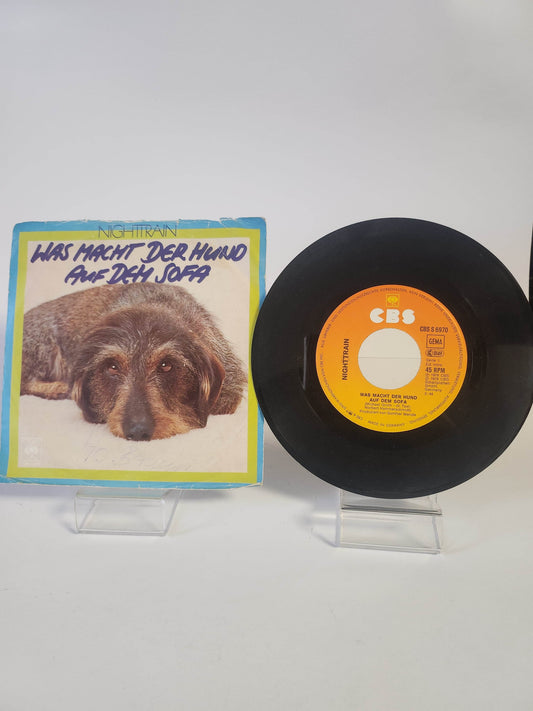 Nighttrain: Was Macht der Hund auf dem Sofa Single Vinyl - Feniks Gameshop