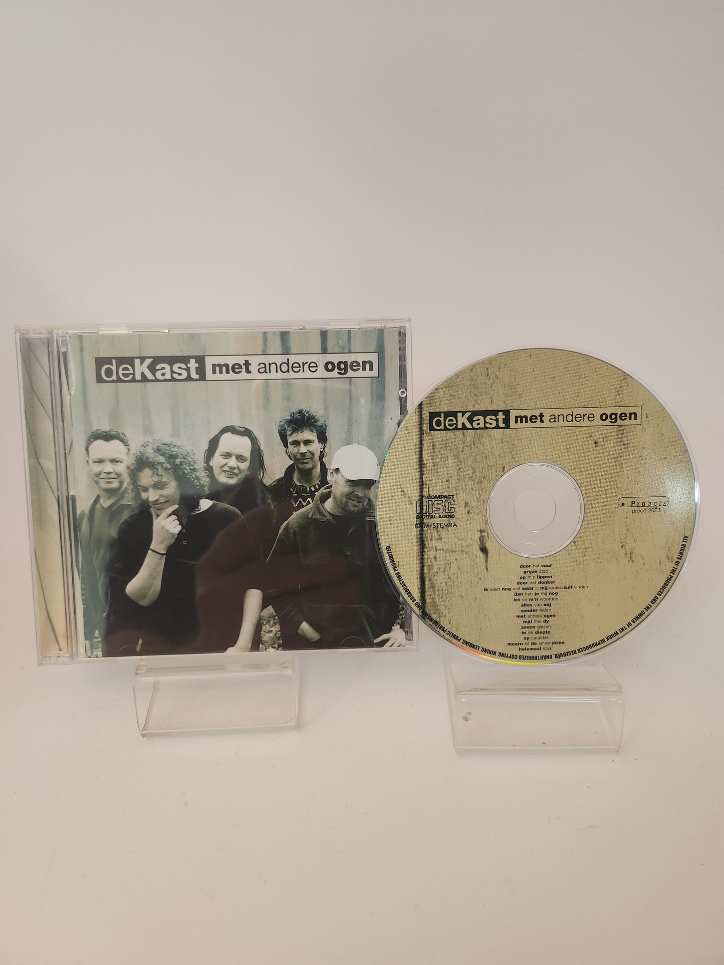 Met Andere Ogen: de Kast CD