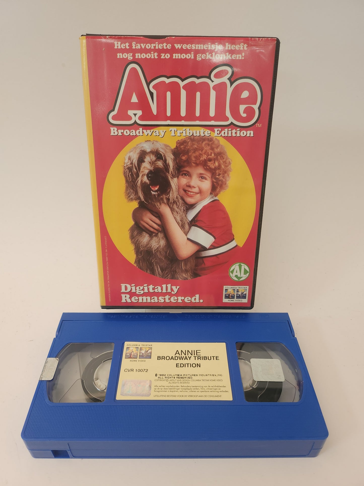 Annie: Broadway Tribute Edition VHS Kids