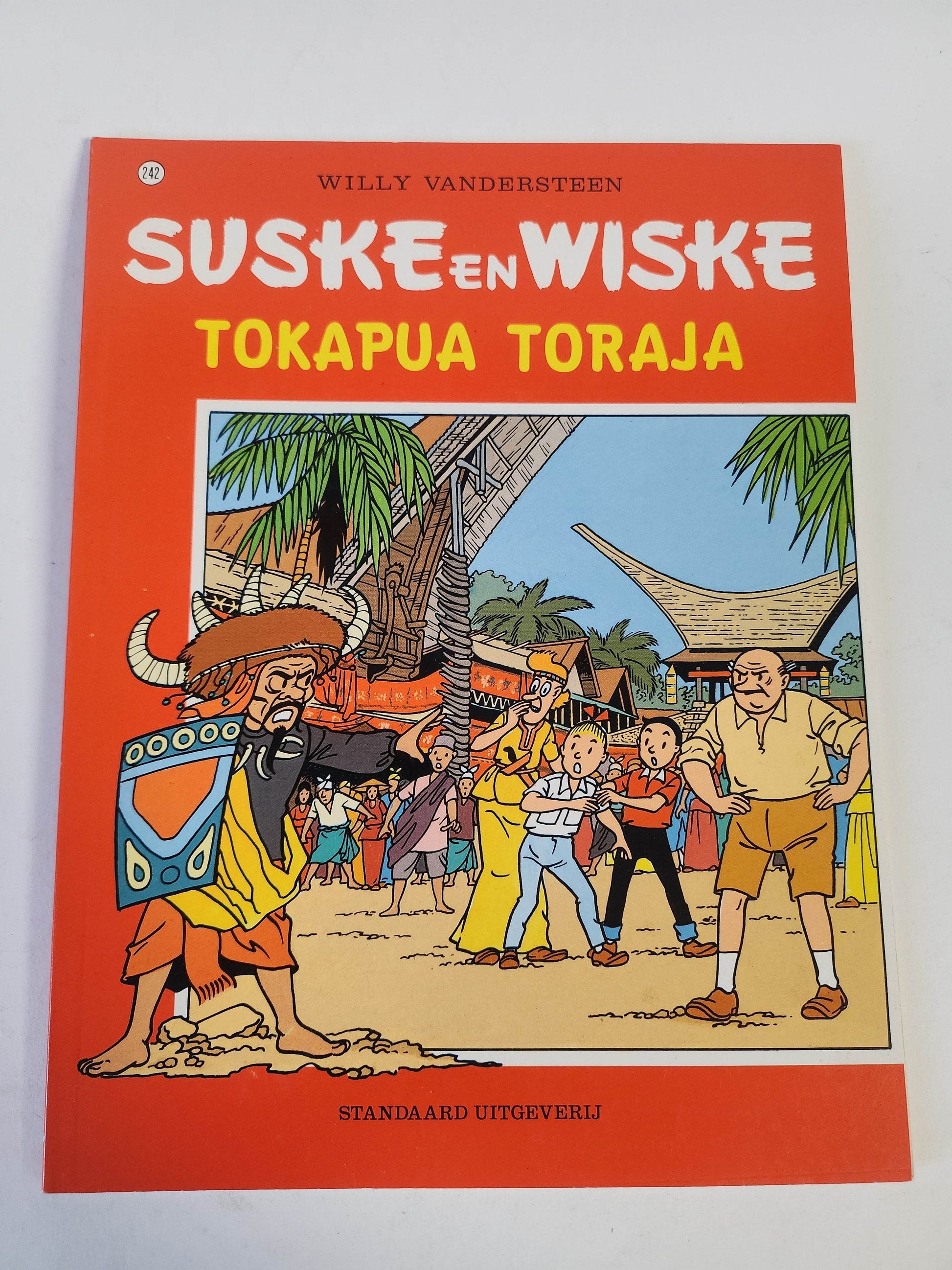 242: Tokapua Toraja Suske en Wiske - Feniks Gameshop