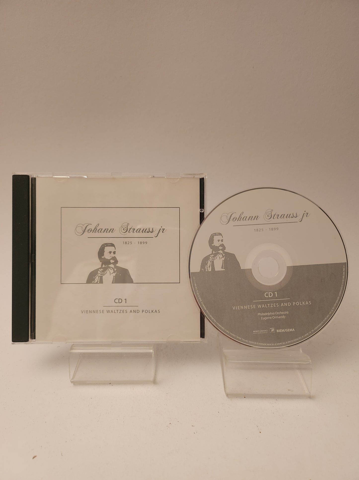 Johan Strauss Jr: Viennese Waltzes and Polkas CD