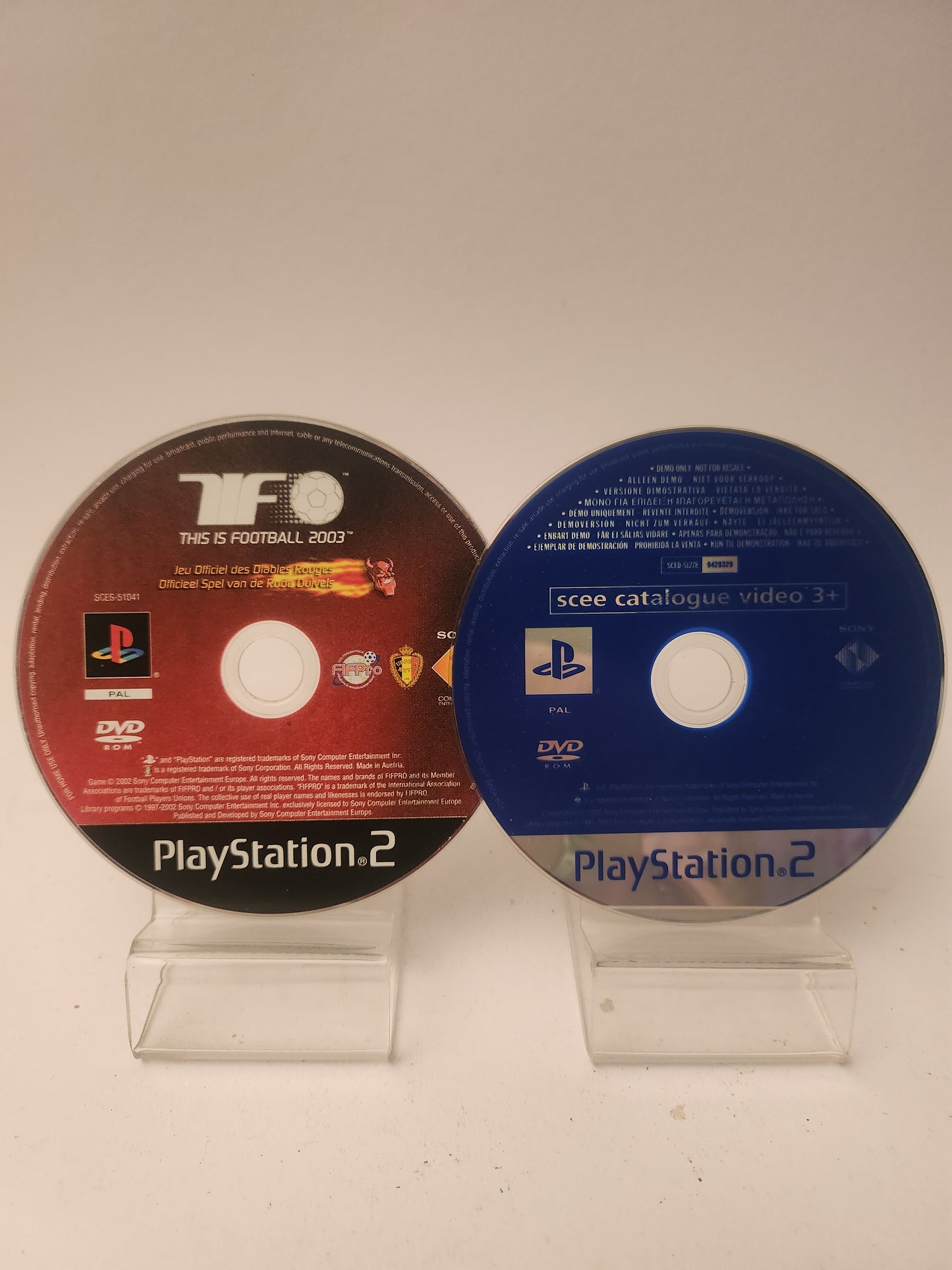 This is Football 2003 Rode Duivels Editie + Scee Catalogue Video 3+ Playstation 2