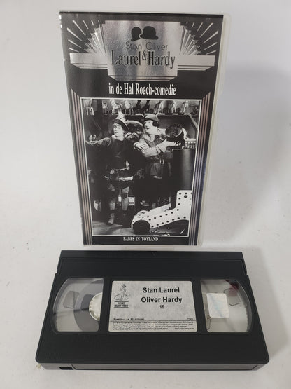 Laurel & Hardy Deel 19 Babes in Toyland VHS