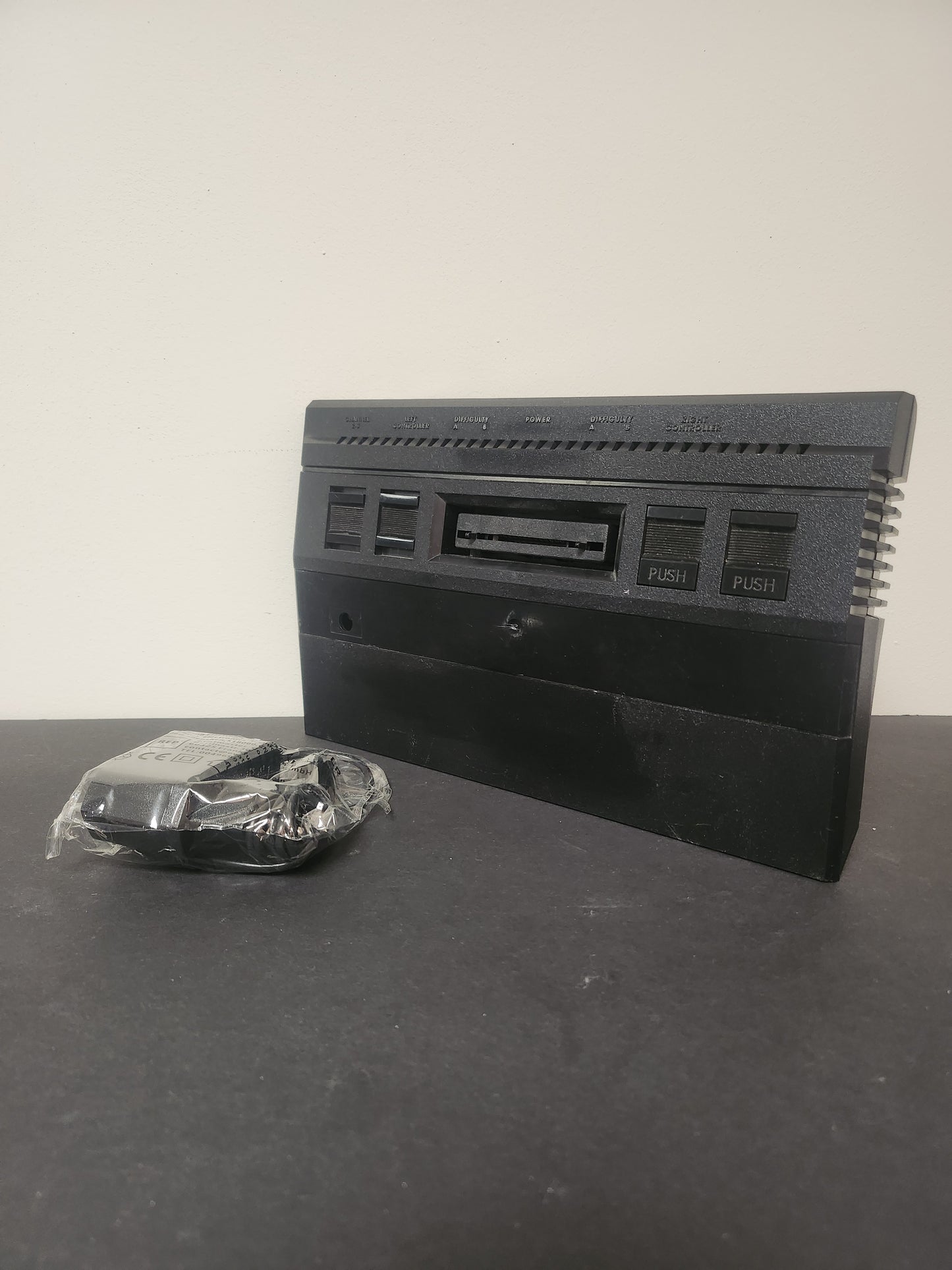 Atari 2600 Junior Inclusief Kabels