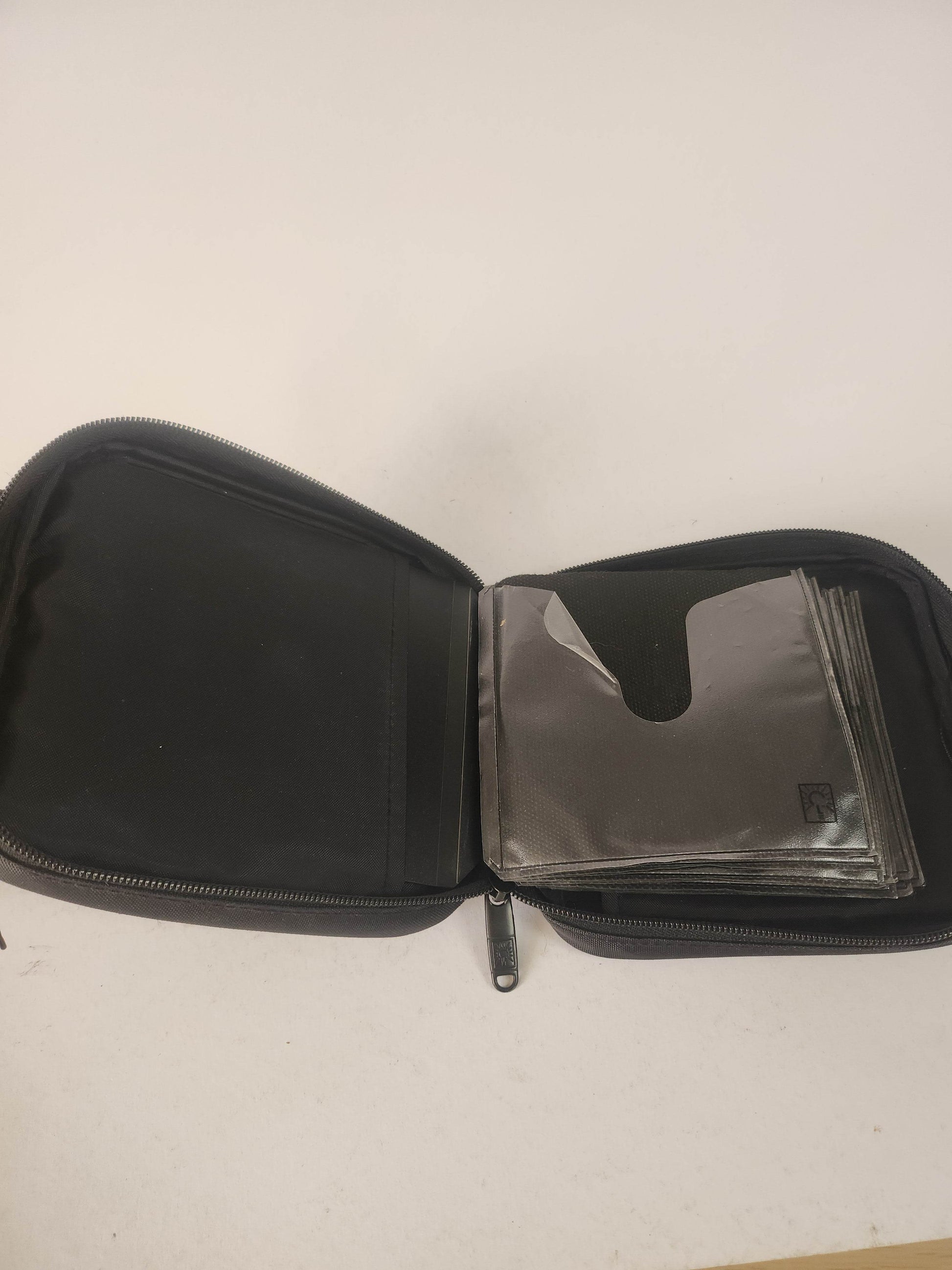 Travel Case Zwart 24 Games Playstation 2 Games - Feniks Gameshop