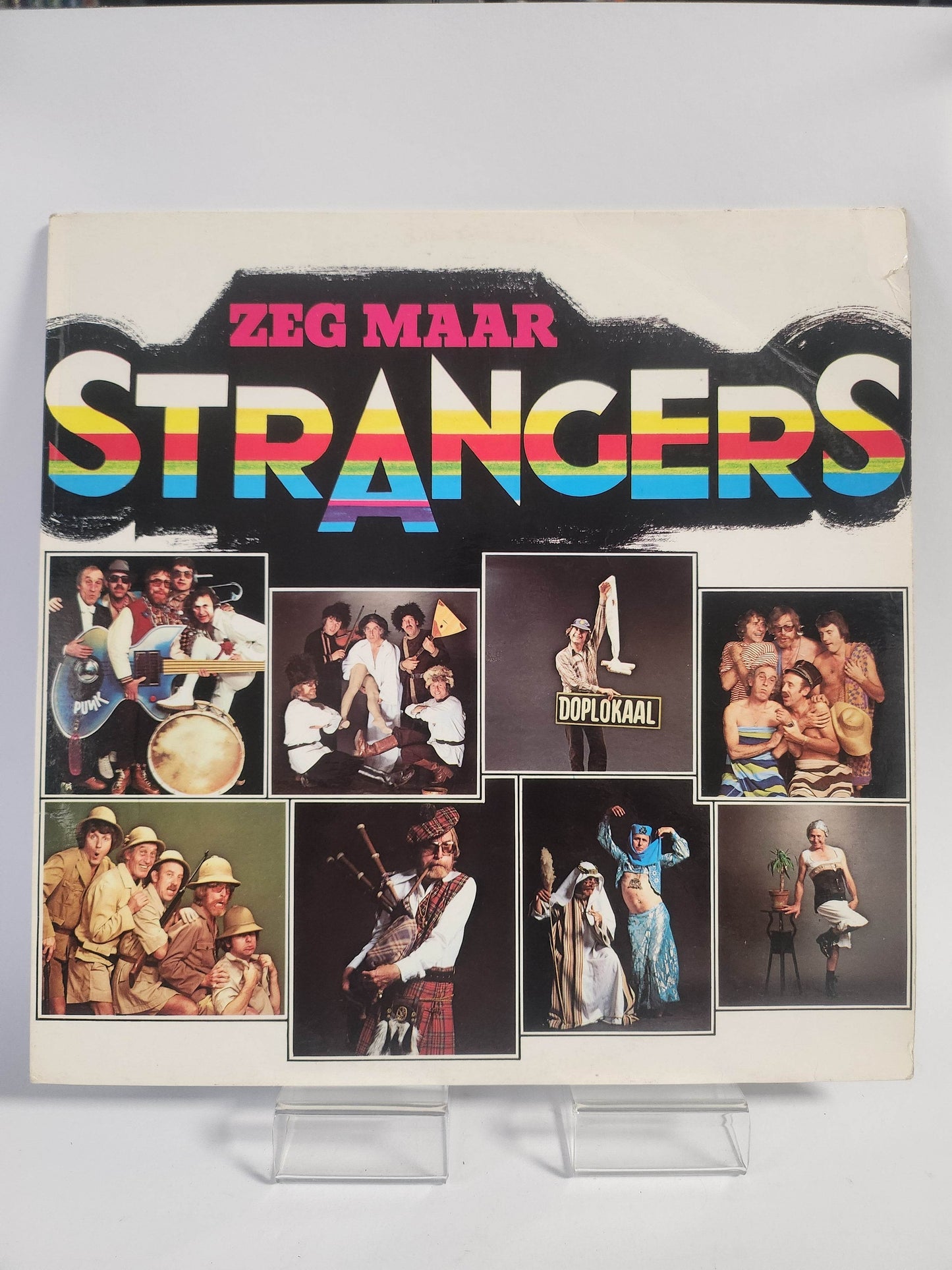 Zeg Maar Strangers LP Vinyl - Feniks Gameshop