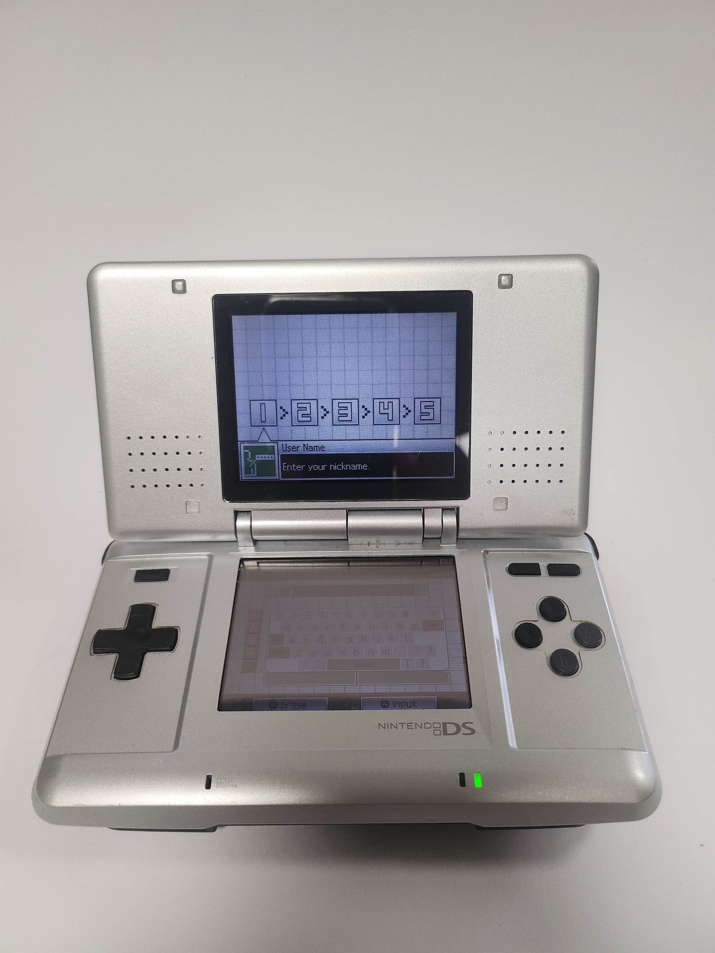 Zilver Nintendo DS + Touchpen en Oplader - Feniks Gameshop