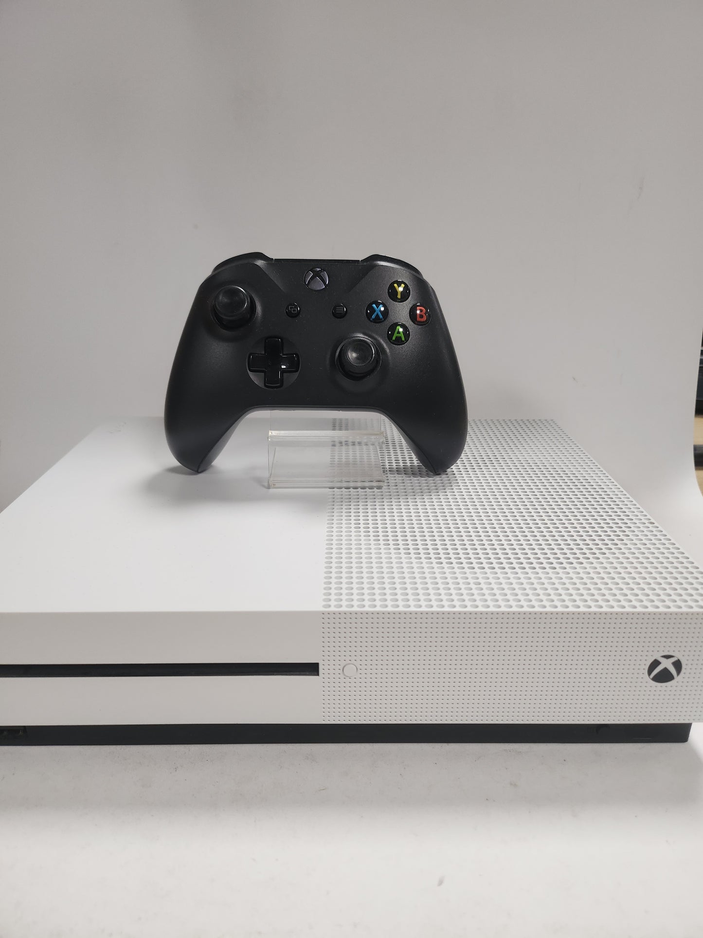 White Xbox One S (1TB) + Orginele Controller