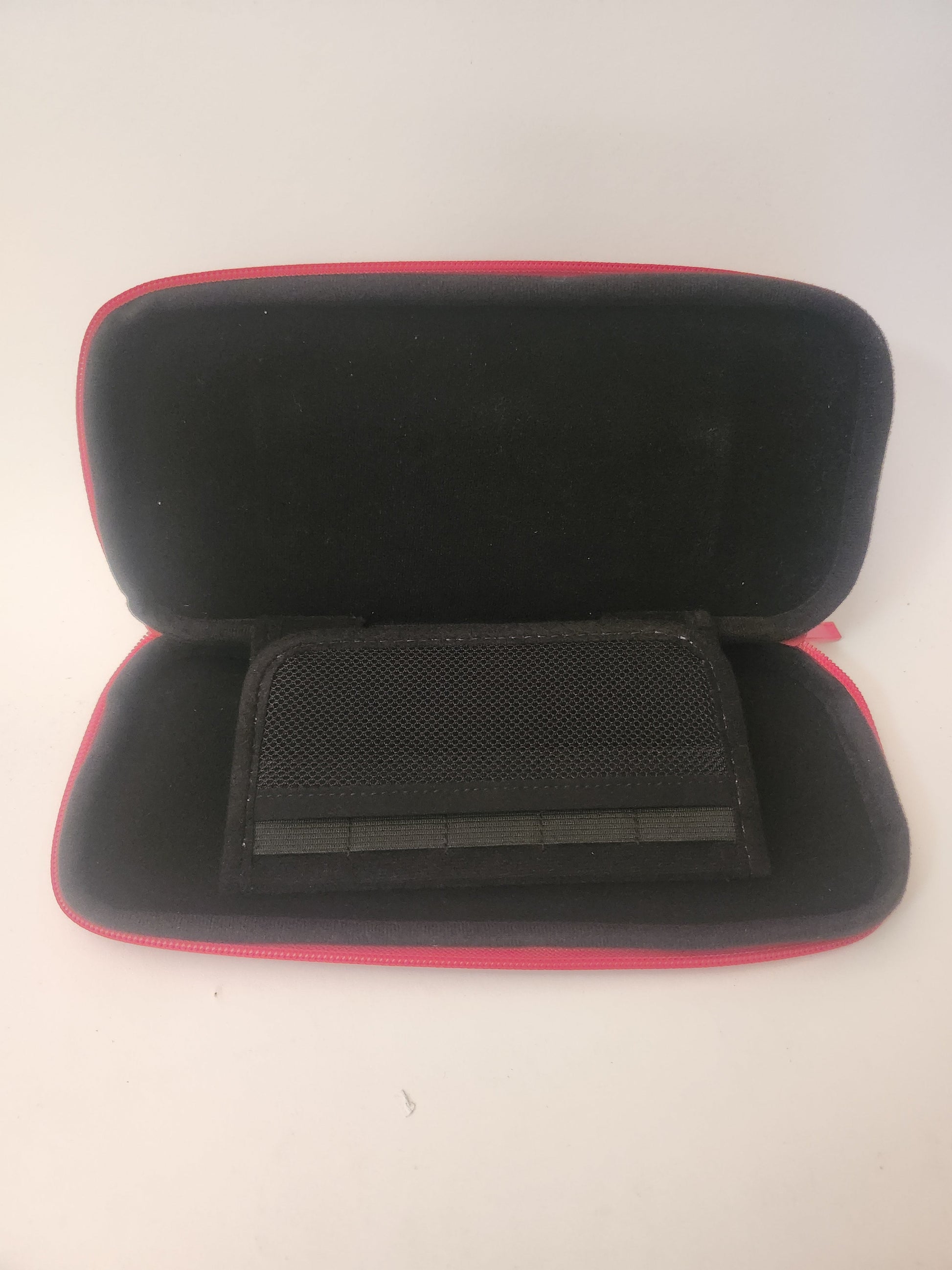 Rode Originele Nintendo Travelcase Nintendo Switch - Nintendo Switch Accessoires