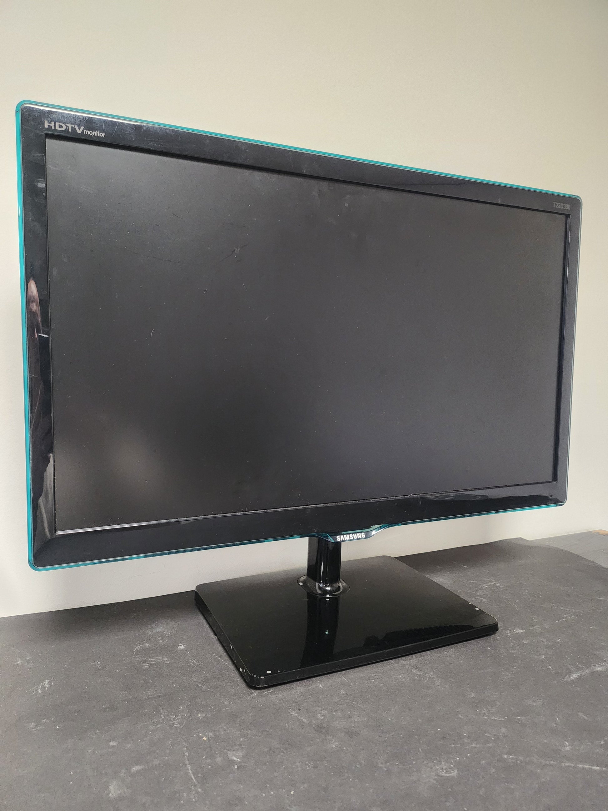 Samsung LT22D390EW 22inch PC Beeldscherm - PC Beeldscherm