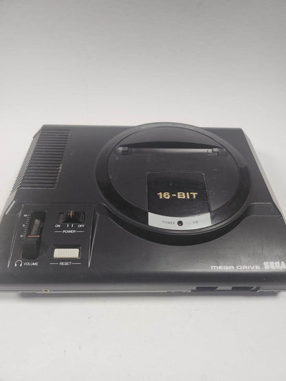 Sega Mega Drive 16-bit met 2 controllers en alle kabels. - Feniks Gameshop