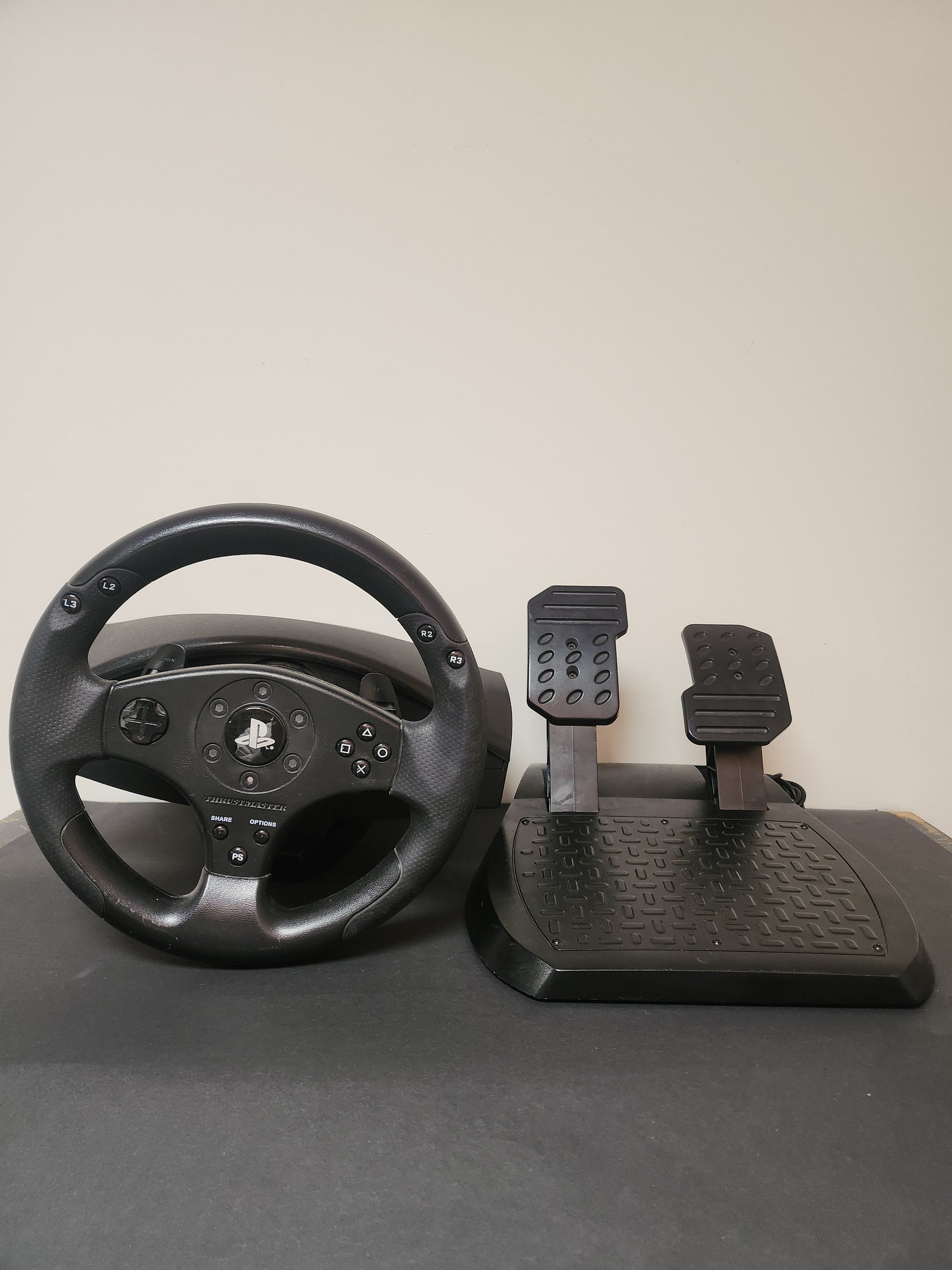 Thrustmaster T80 Stuur + Pedalen Playstation 3/ Playstation 4 - Playstation 3 Accessoires