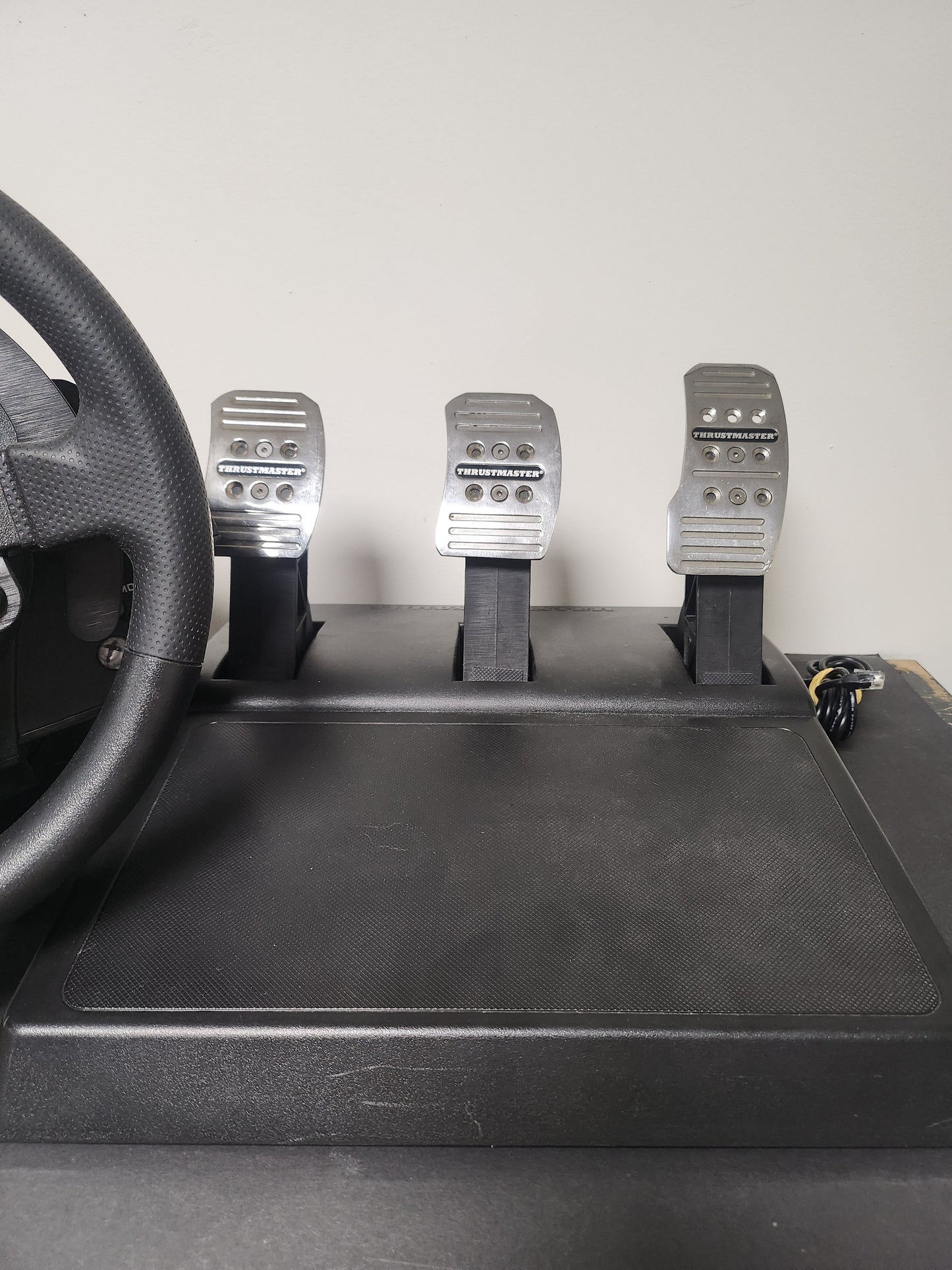 Thrustmaster TMX Stuur + Pedalen PC/ Xbox One - Xbox One Accessoires