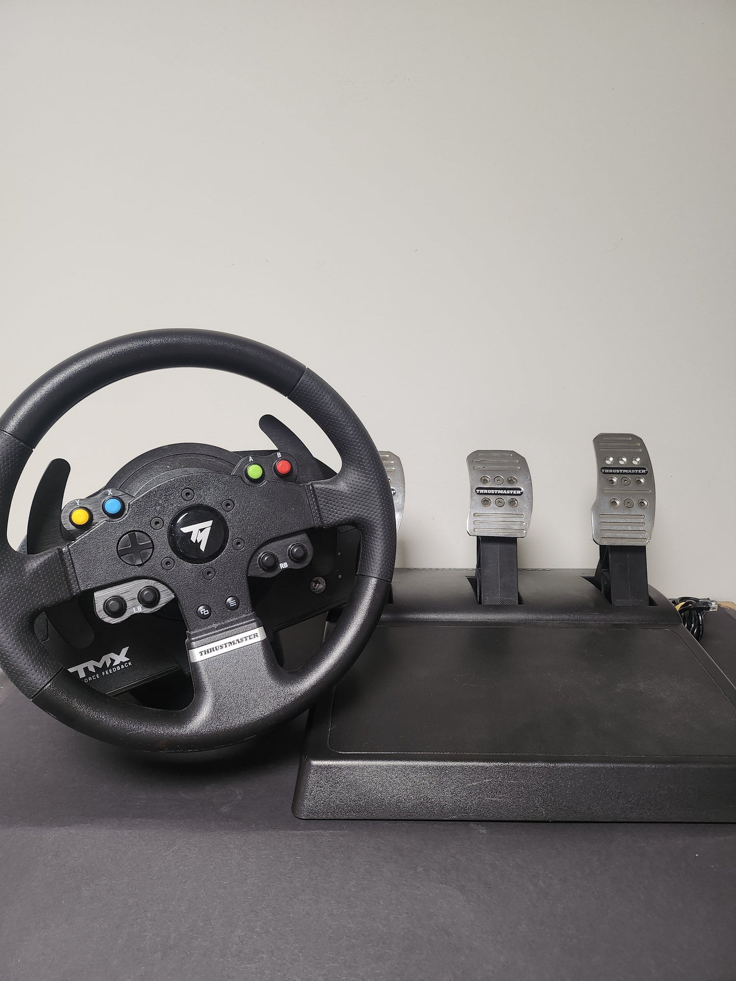 Thrustmaster TMX Stuur + Pedalen PC/ Xbox One - Xbox One Accessoires