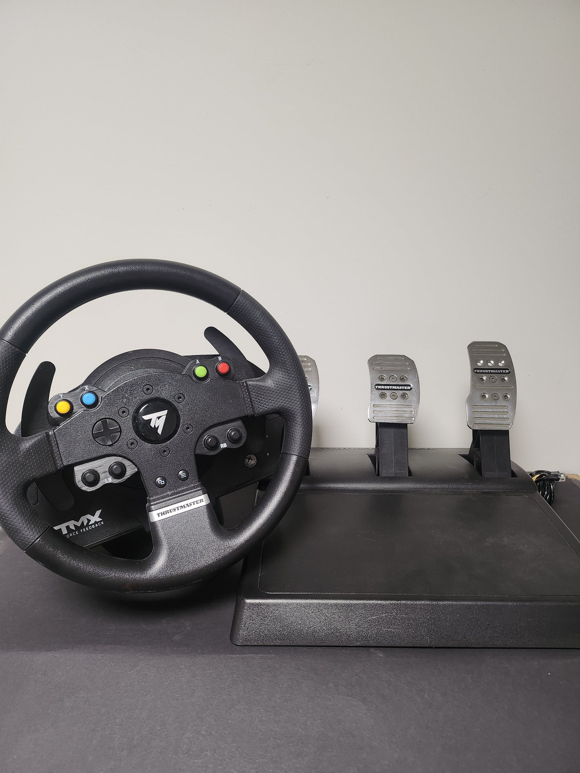 Thrustmaster TMX Stuur + Pedalen PC/ Xbox One - Xbox One Accessoires