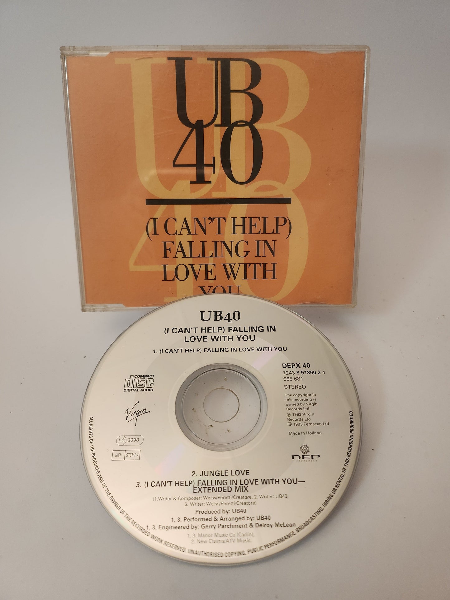 UB40: I Can’t Help Falling in Love With You CD Single - CD Single