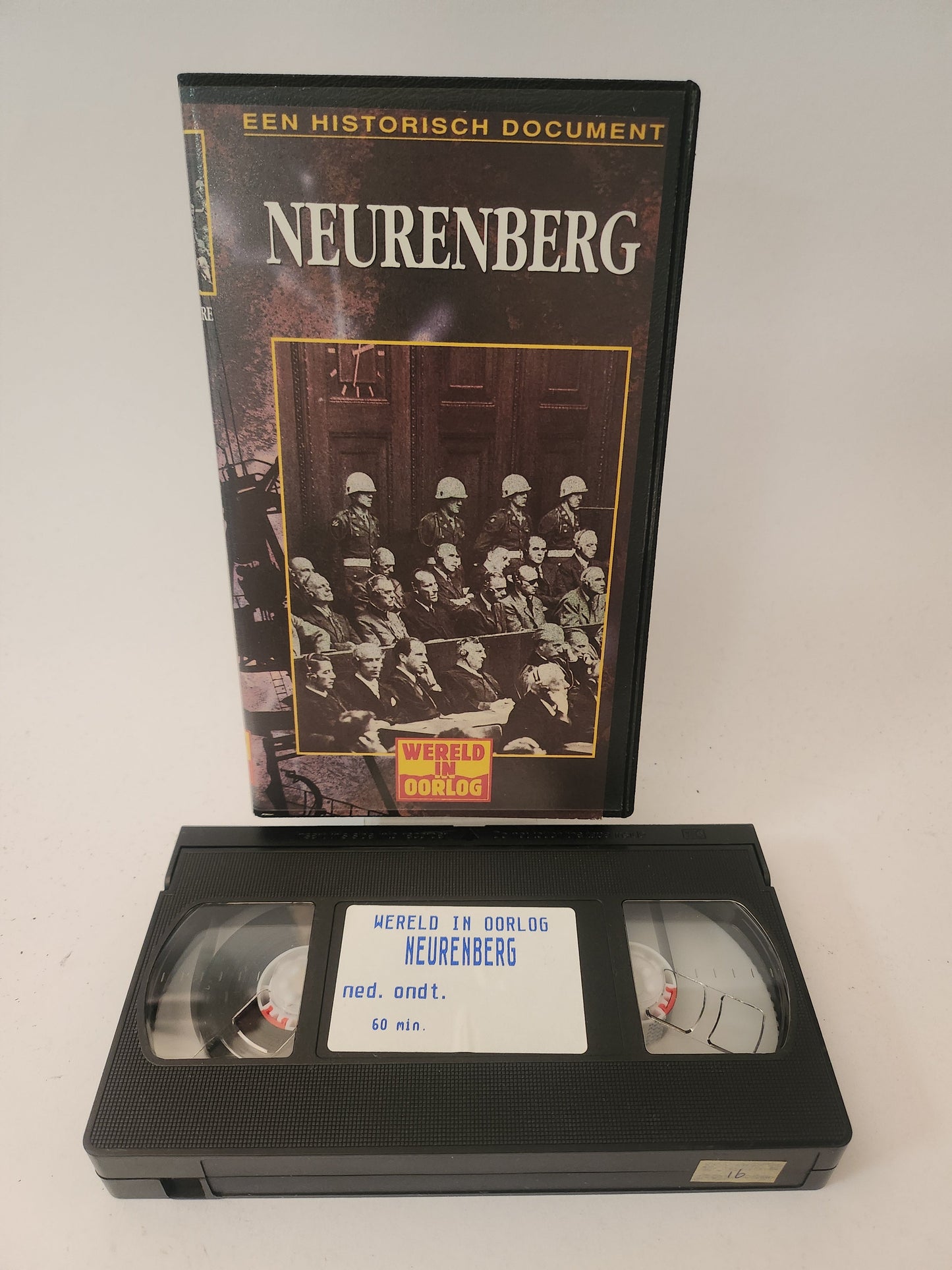 Wereld in Oorlog ’Neurenberg’ VHS - VHS Volwassenen