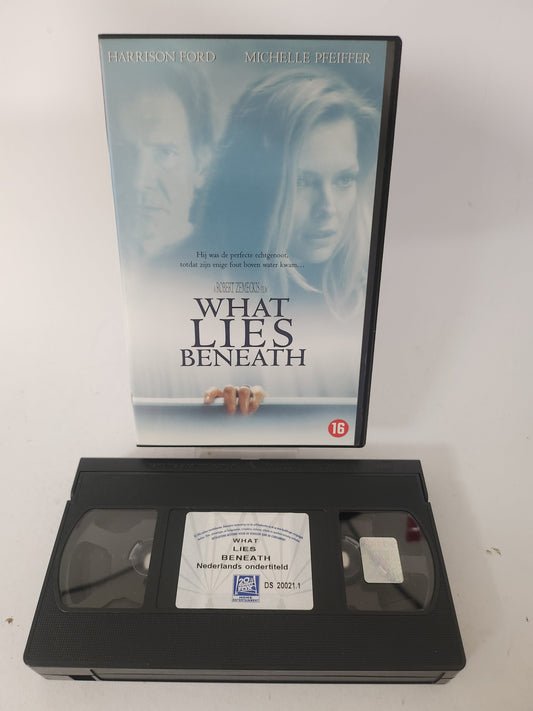 What Lies Beneath VHS Kids - VHS Volwassenen