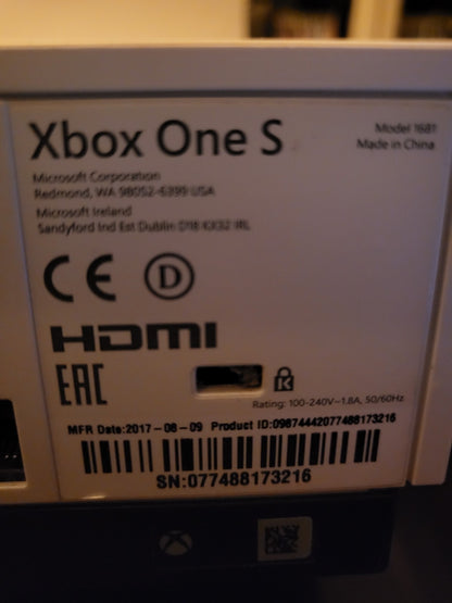 Xbox One S met controller