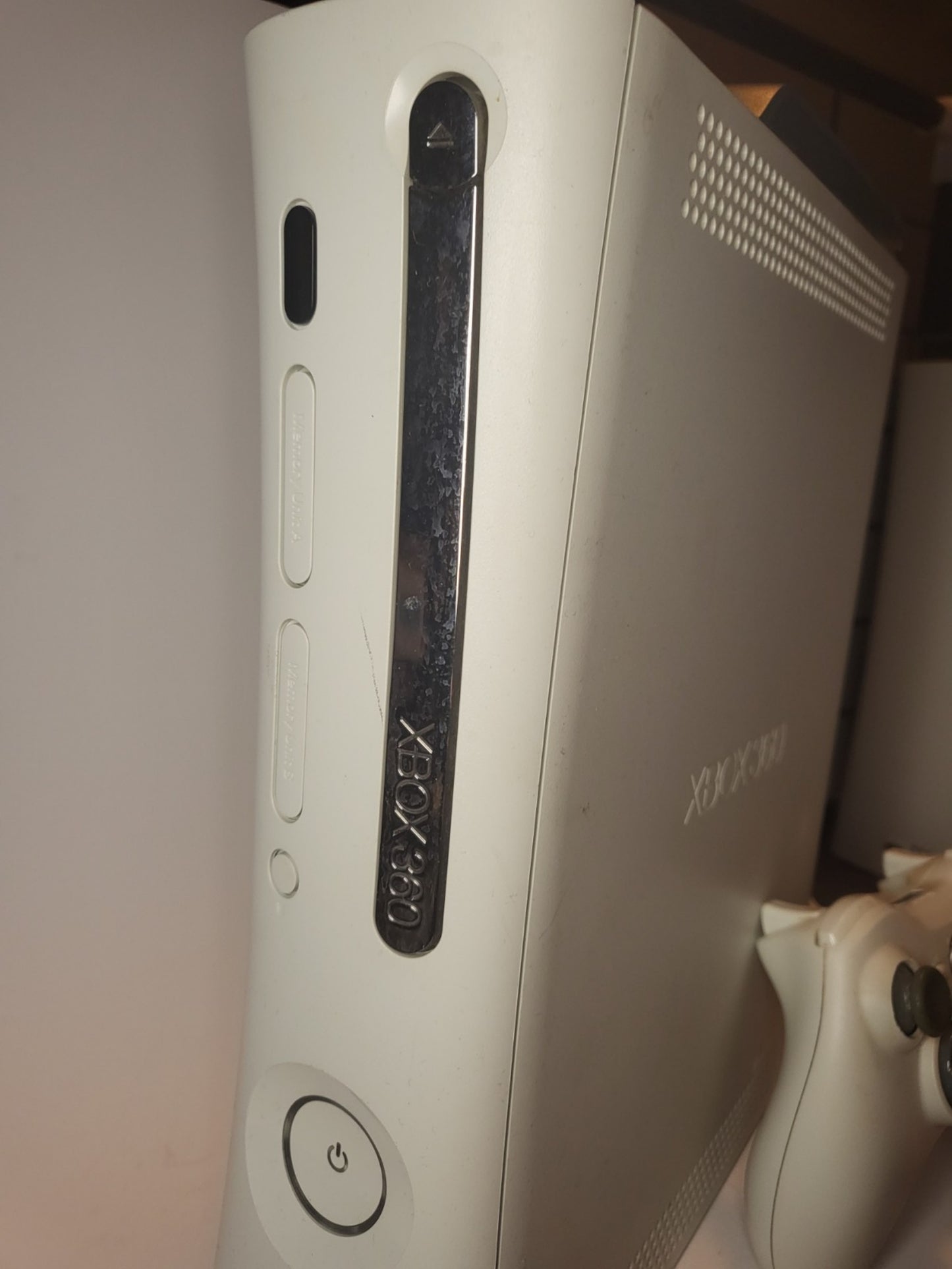 Witte Xbox 360 (120gb) met 1 controller en alle kabels