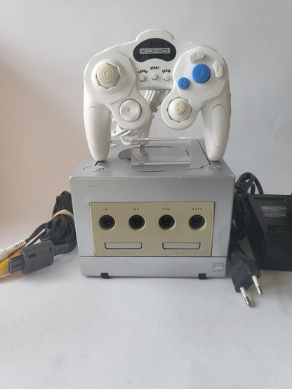 Nintendo Gamecube Zilver met 1 Witte Konig controller en alle kabels