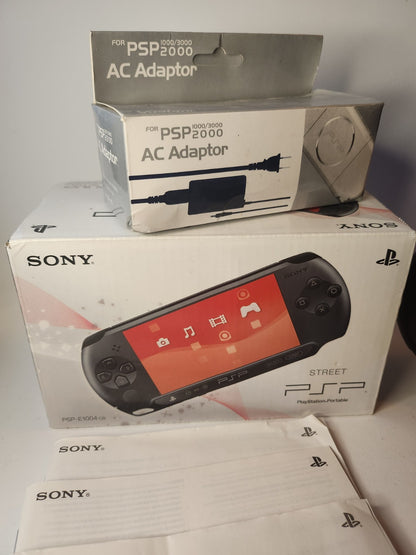 Sony Playstation Portable (PSP) Street Black E1004cb im Karton